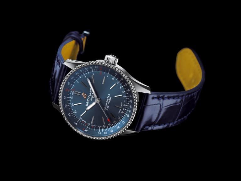 BREITLING NAVITIMER AUTOMATIC 35 35mm A17395161C1P1 Blue