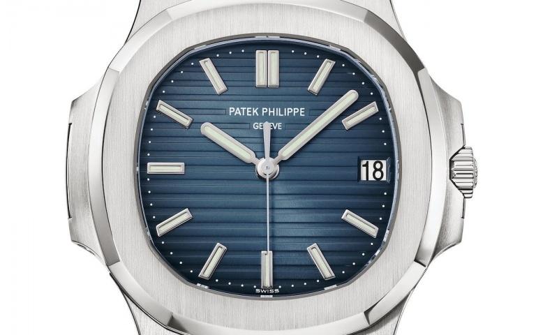 PATEK PHILIPPE NAUTILUS 5711/1A 40mm 5711-1A-010 Bleu