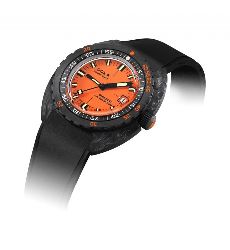 DOXA SUB 300 CARBON PROFESSIONAL 45mm 822.70.351.20 Other