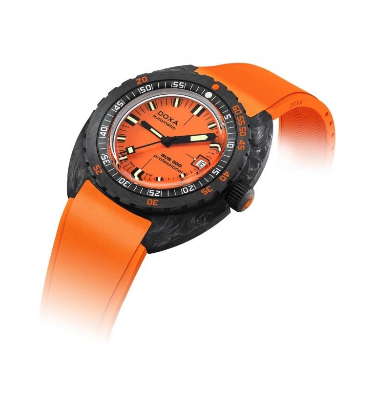 DOXA SUB 300 CARBON PROFESSIONAL 45mm 822.70.351.21 Other
