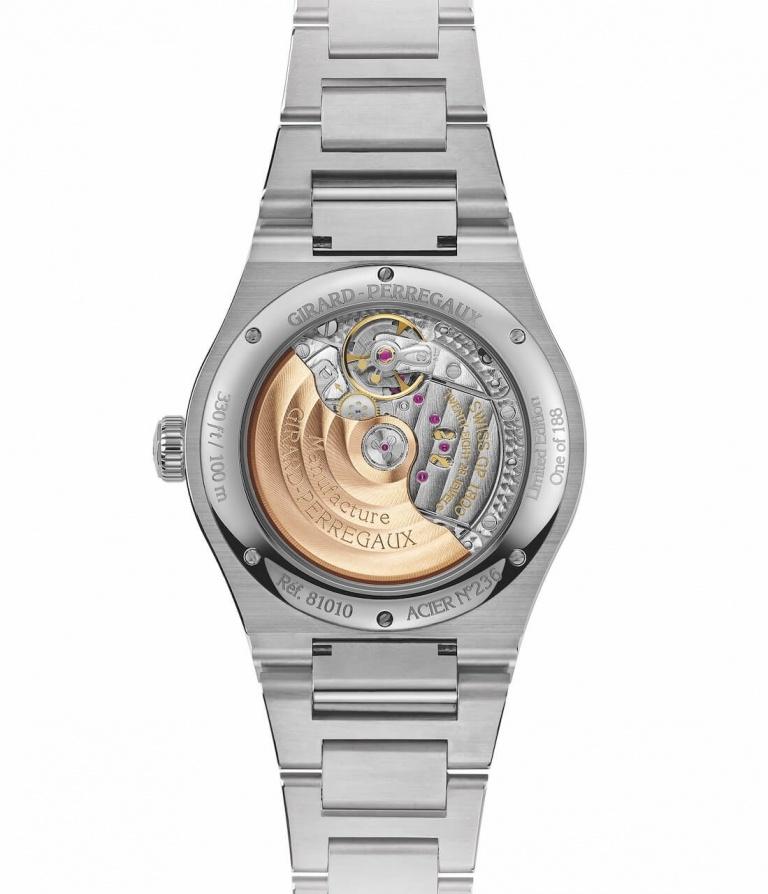 GIRARD-PERREGAUX LAUREATO 42MM 42mm 81010-11-433011A Other