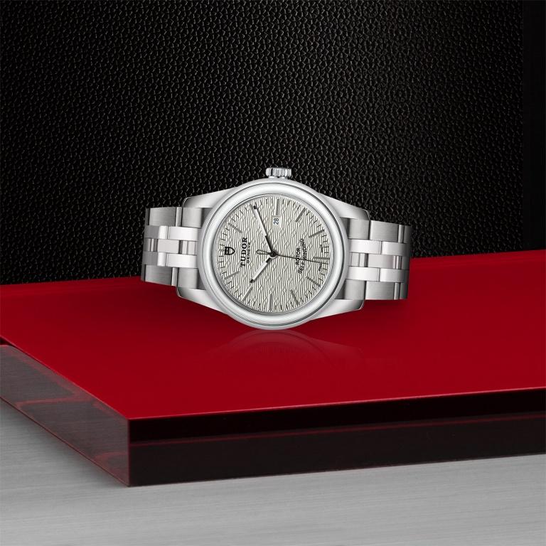TUDOR GLAMOUR DATE 31mm M53000-0007 Silver